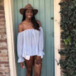 Meet your Posher, Destiny